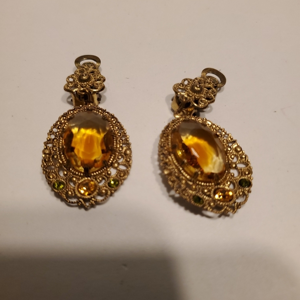 Vintage W.Germany Brooch and Clip on Earring Set Topaz and Green Rhinestones - Picture 6 of 15